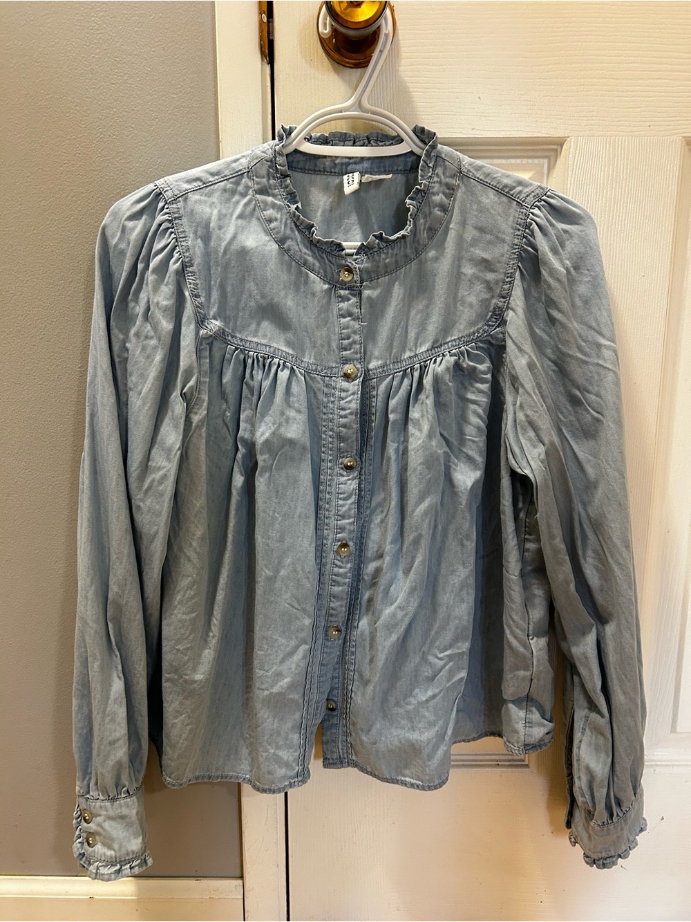 H&M Light Blue Ruffled-Yoke Denim Jacket - Medium